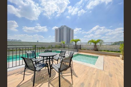 Apartamento para alugar com 40m², 2 quartos e 1 vagaÁrea comum - Piscina