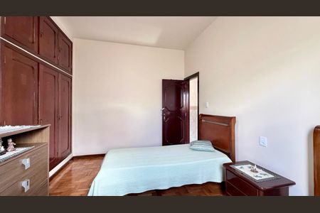 Casa à venda com 250m², 3 quartos e 1 vaga