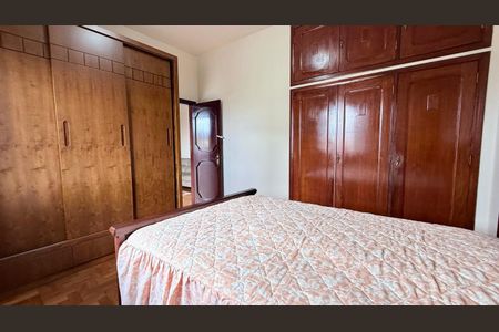 Casa à venda com 250m², 3 quartos e 1 vaga