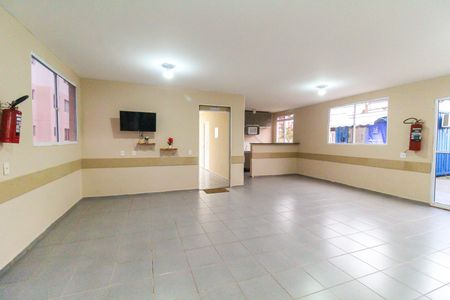 Apartamento para alugar com 42m², 2 quartos e 1 vaga Apartamento para alugar com 42m², 2 quartos e 1 vagaÁrea comum - Salão de festas