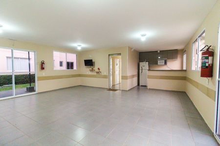 Apartamento para alugar com 42m², 2 quartos e 1 vaga Apartamento para alugar com 42m², 2 quartos e 1 vagaÁrea comum - Salão de festas
