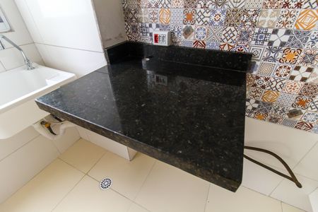 Apartamento para alugar com 42m², 2 quartos e 1 vaga Apartamento para alugar com 42m², 2 quartos e 1 vagaCozinha e Área de Serviço