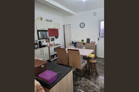 Casa à venda com 120m², 3 quartos e 1 vaga