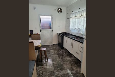 Casa à venda com 120m², 3 quartos e 1 vaga