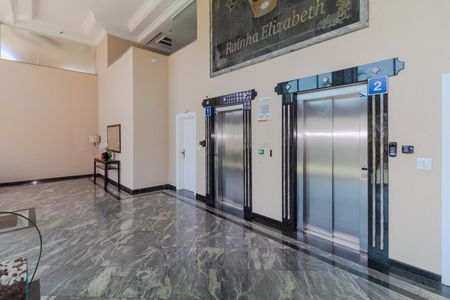 Apartamento à venda com 139m², 3 quartos e 3 vagasHall social