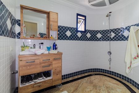 Apartamento à venda com 139m², 3 quartos e 3 vagasBanheiro da Suíte 1