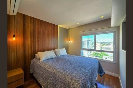 Apartamento à venda com 132m², 3 quartos e 3 vagas