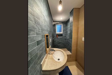 Casa para alugar com 70m², 2 quartos e 1 vagaBanheiro