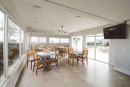 Apartamento para alugar com 40m², 2 quartos e 1 vagaÁrea comum - Salão de festas