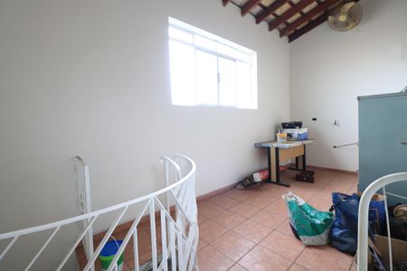 Casa à venda com 144m², 3 quartos e 2 vagasQuarto de Serviço
