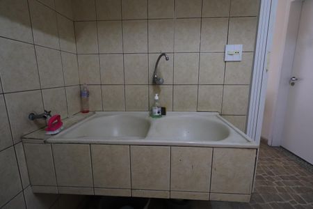 Casa à venda com 144m², 3 quartos e 2 vagasÁrea de Serviço