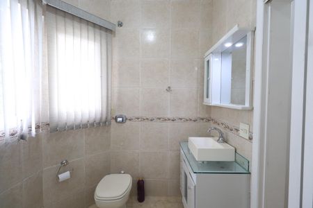 Casa à venda com 144m², 3 quartos e 2 vagasBanheiro da Suíte 3