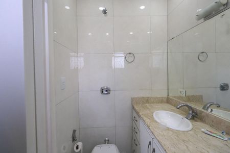 Casa à venda com 144m², 3 quartos e 2 vagasBanheiro da Suíte 1