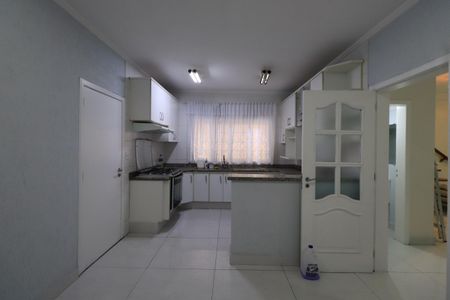 Casa à venda com 144m², 3 quartos e 2 vagasCozinha