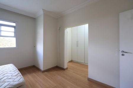 Casa à venda com 144m², 3 quartos e 2 vagasQuarto 3 - Suíte