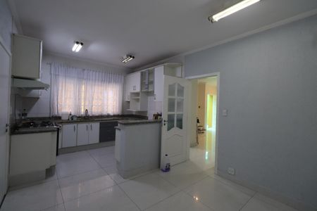 Casa à venda com 144m², 3 quartos e 2 vagasCozinha