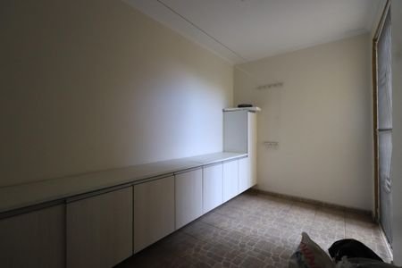 Casa à venda com 144m², 3 quartos e 2 vagasÁrea de Serviço