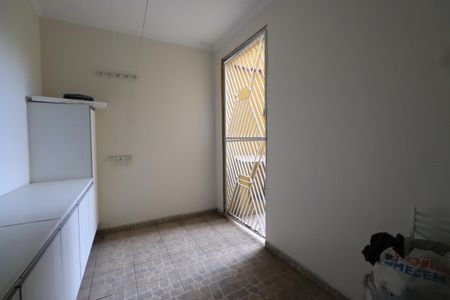 Casa à venda com 144m², 3 quartos e 2 vagasÁrea de Serviço