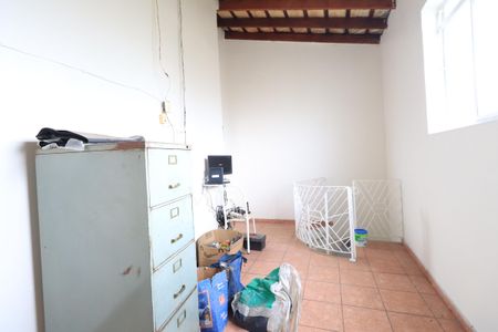 Casa à venda com 144m², 3 quartos e 2 vagasQuarto de Serviço