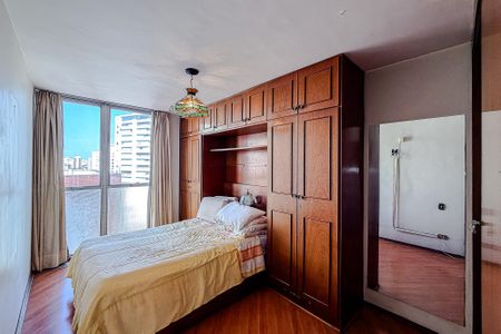 Apartamento à venda com 71m², 2 quartos e 1 vagaQuarto 2