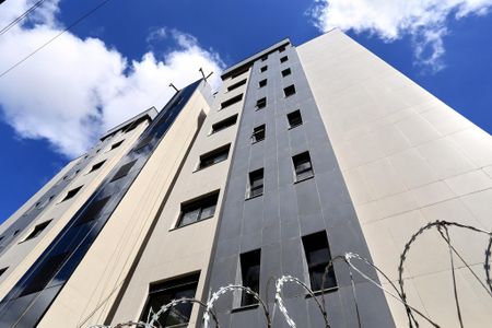 Apartamento à venda com 54m², 2 quartos e 2 vagasFachada