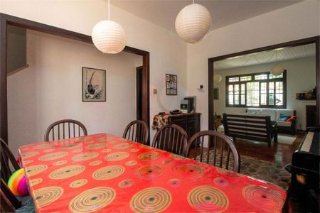 Casa à venda com 3 quartos, 302m² em Campo Belo, São Paulo