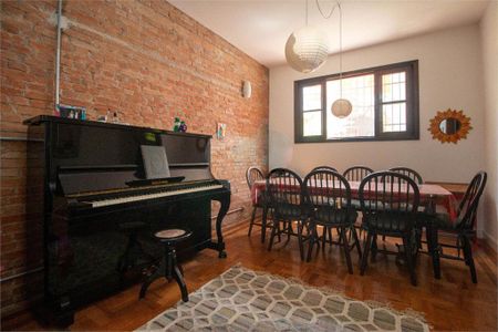 Casa à venda com 3 quartos, 302m² em Campo Belo, São Paulo