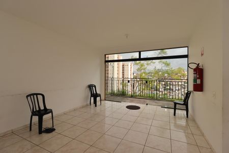 Apartamento para alugar com 55m², 2 quartos e 1 vagaÁrea Comum - Salão de Festa