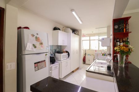 Apartamento à venda com 65m², 2 quartos e 1 vagaCozinha e Área de Serviço
