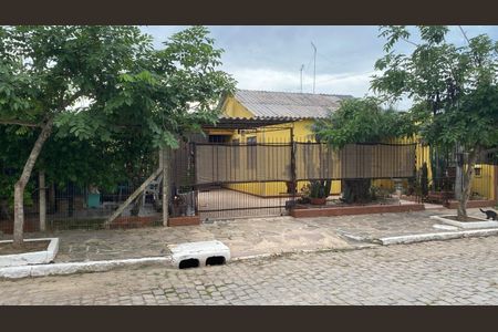 Casa à venda com 130m², 3 quartos e 2 vagasFachada