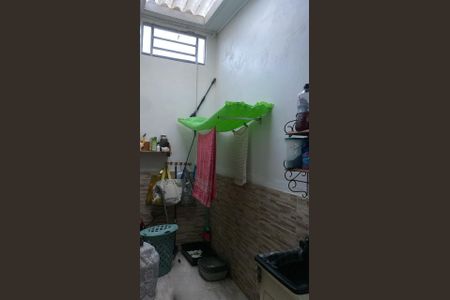 Casa à venda com 130m², 3 quartos e 2 vagasÁrea externa