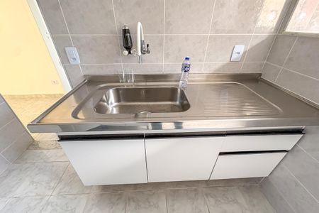 Apartamento à venda com 54m², 2 quartos e 1 vagaCozinha e Área de Serviço