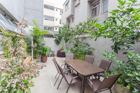 Apartamento à venda com 112m², 2 quartos e 3 vagasÁrea Privativa 2