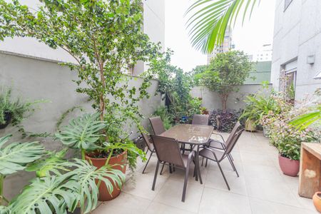 Apartamento à venda com 112m², 2 quartos e 3 vagasÁrea Privativa 2