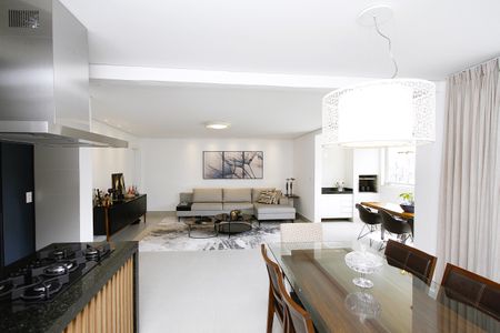 Apartamento à venda com 120m², 3 quartos e 3 vagasSala