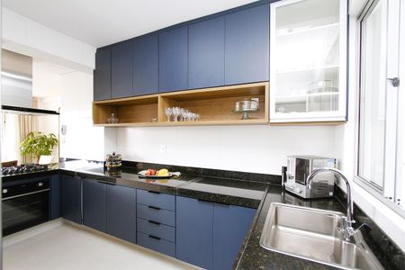 Apartamento à venda com 120m², 3 quartos e 3 vagasCozinha