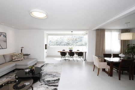 Apartamento à venda com 120m², 3 quartos e 3 vagasSala