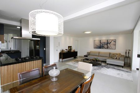 Apartamento à venda com 120m², 3 quartos e 3 vagasSala