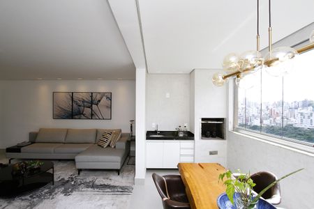 Apartamento à venda com 120m², 3 quartos e 3 vagasDetalhe Sala