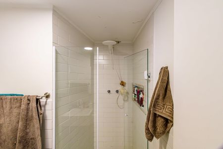 Apartamento à venda com 85m², 2 quartos e 1 vagaSuite - Banheiro