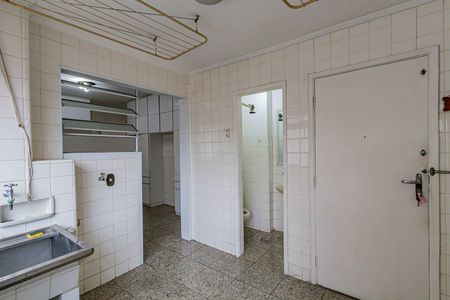 Apartamento para alugar com 130m², 3 quartos e 2 vagas Apartamento para alugar com 130m², 3 quartos e 2 vagasÁrea de serviço