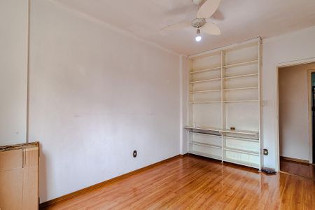 Apartamento à venda com 130m², 3 quartos e 2 vagasQuarto 3