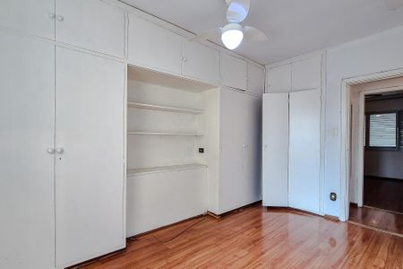 Apartamento à venda com 130m², 3 quartos e 2 vagasQuarto 1 - Suíte