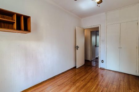 Apartamento à venda com 130m², 3 quartos e 2 vagasQuarto 2
