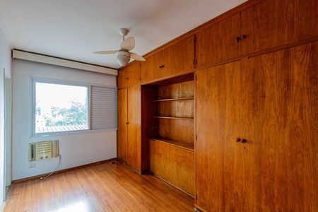 Apartamento para alugar com 130m², 3 quartos e 2 vagas Apartamento para alugar com 130m², 3 quartos e 2 vagasSuíte