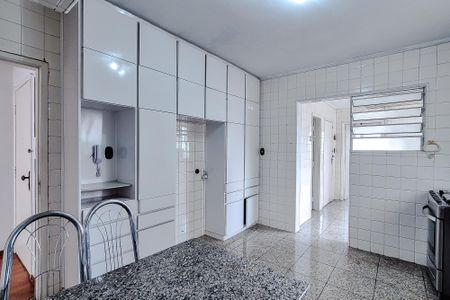 Apartamento à venda com 130m², 3 quartos e 2 vagasCozinha