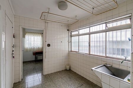 Apartamento para alugar com 130m², 3 quartos e 2 vagas Apartamento para alugar com 130m², 3 quartos e 2 vagasÁrea de serviço