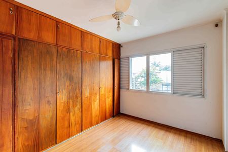 Apartamento para alugar com 130m², 3 quartos e 2 vagas Apartamento para alugar com 130m², 3 quartos e 2 vagasQuarto 02
