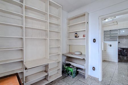 Apartamento à venda com 130m², 3 quartos e 2 vagasQuarto de Serviço