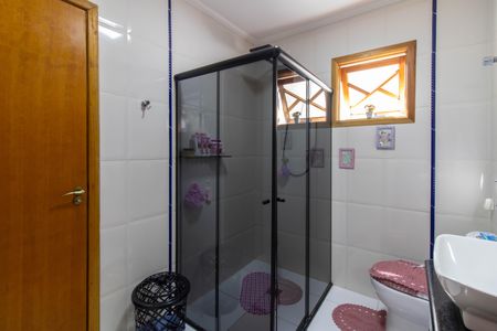 Casa à venda com 165m², 3 quartos e 2 vagasBanheiro Suíte 2 e 3